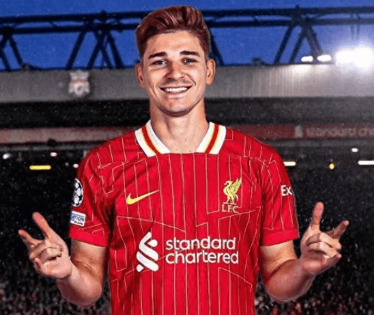 Liverpool biedt Alvarez 150 miljoen euro, welke keuze zal hij maken?